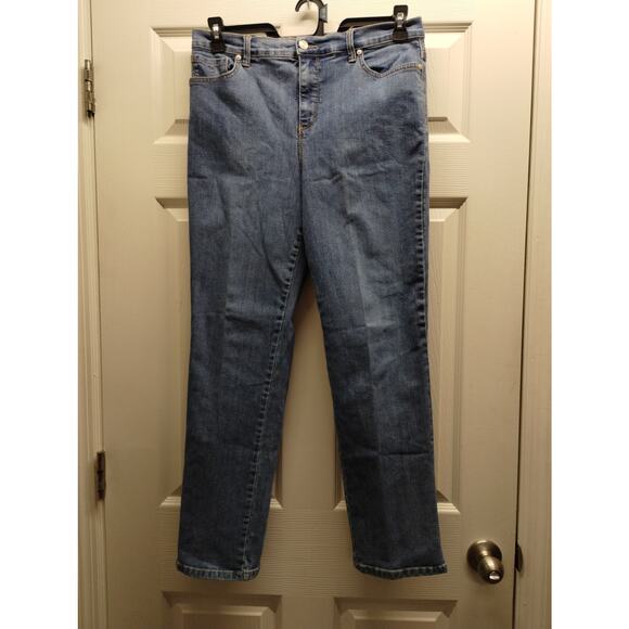 Gloria Vanderbilt Size 12p Amanda High Rise Straight Leg Medium Wash Denim Jeans - Picture 1 of 5